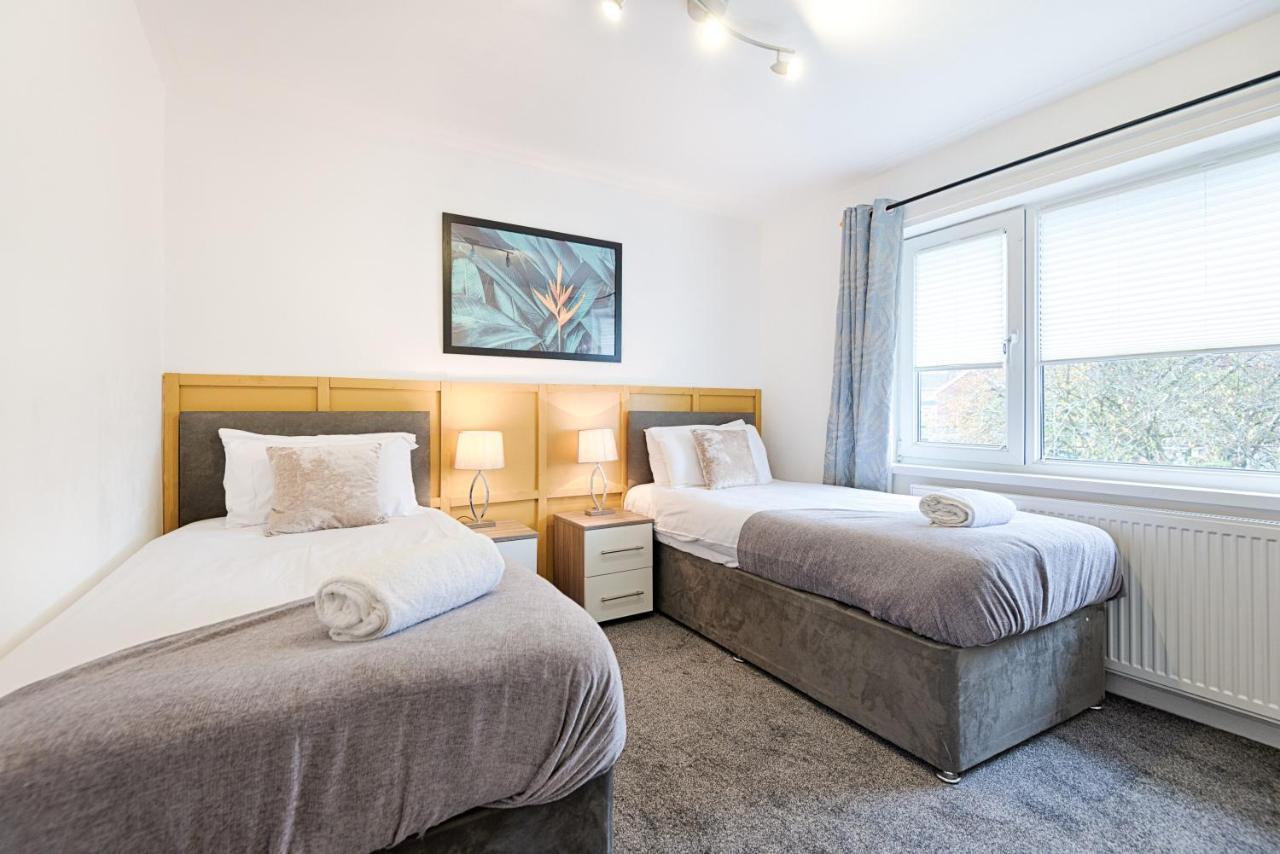 Private Parking, Garden, Close To Beach! Swansea Exterior foto